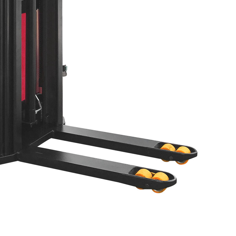 Самоходный штабелер PROLIFT SDK 1656 li-ion